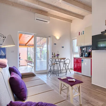 Volme Apartment *